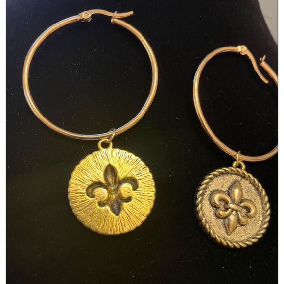 Gold Hoop Earrings with Fleur de Lis Charms - Picture 2 of 3